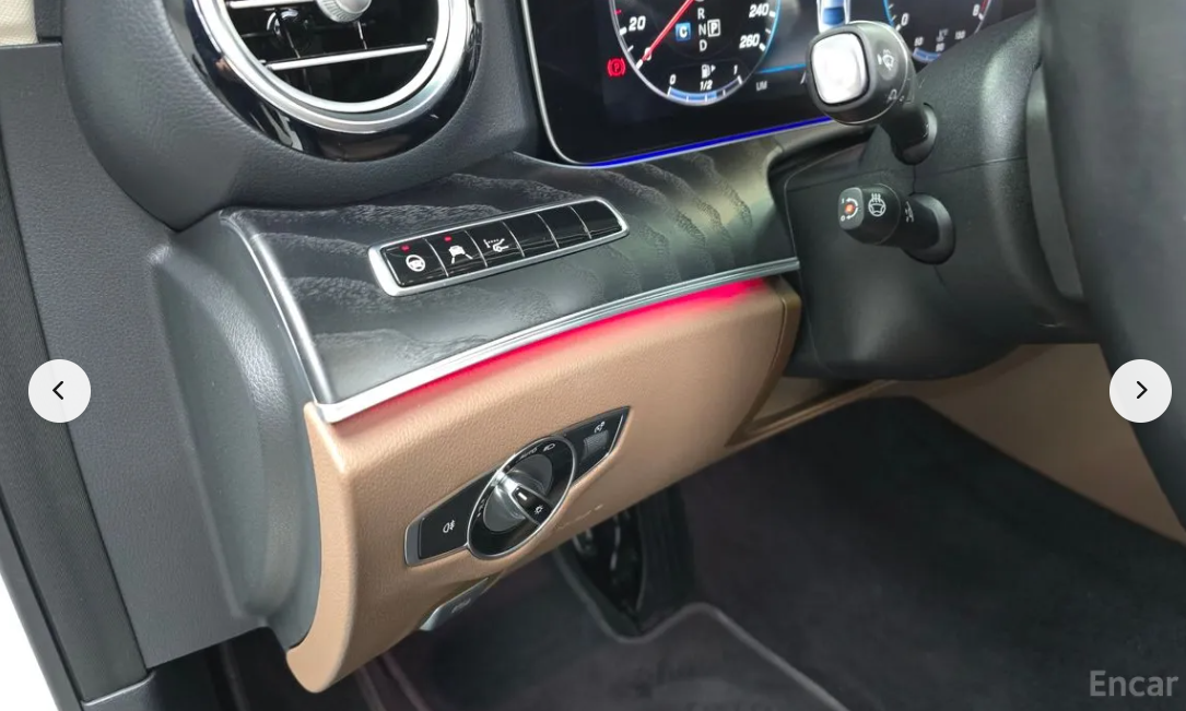 مرسيدس E-CLASS E300