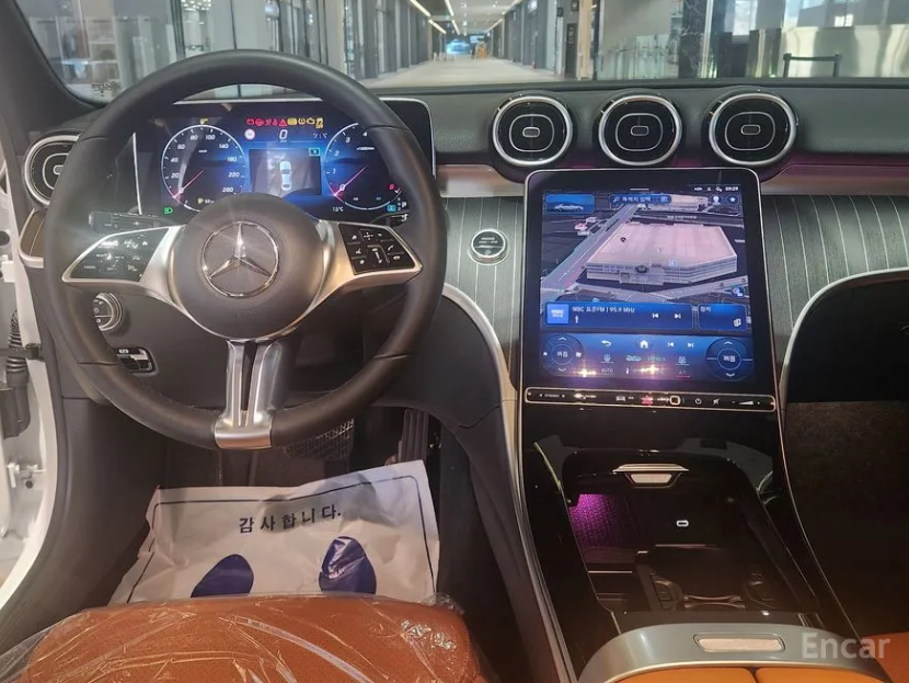 مرسيدس C300 فورماتك