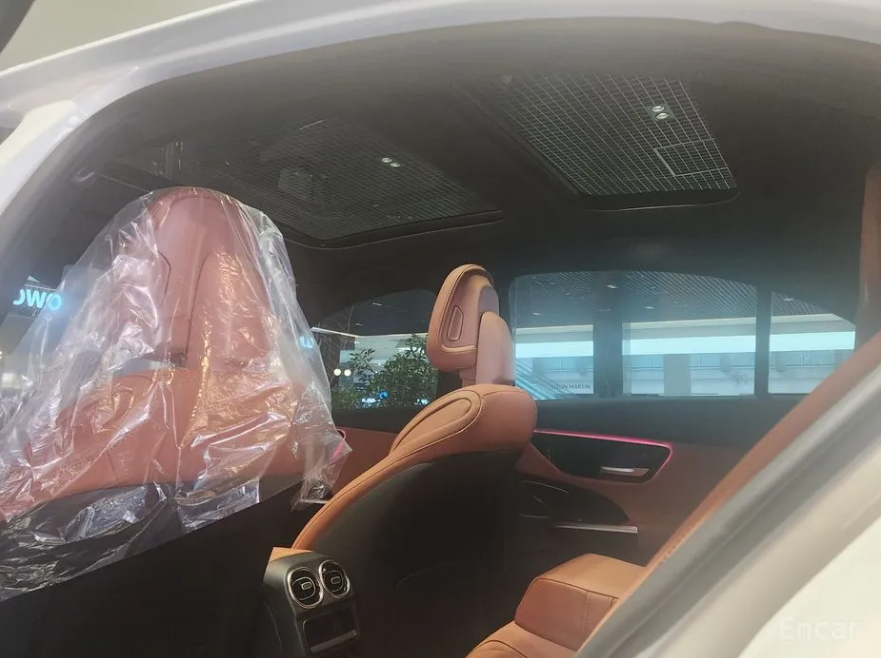 مرسيدس C300 فورماتك