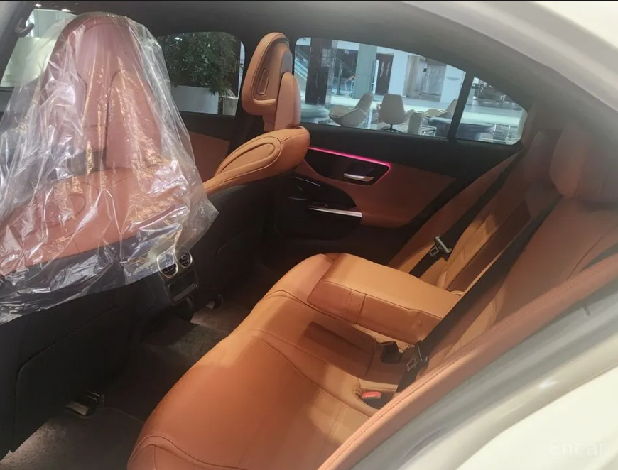 مرسيدس C300 فورماتك