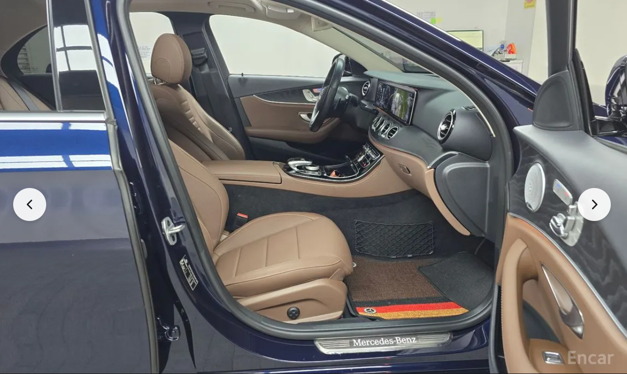 مرسيدس E-CLASS E300