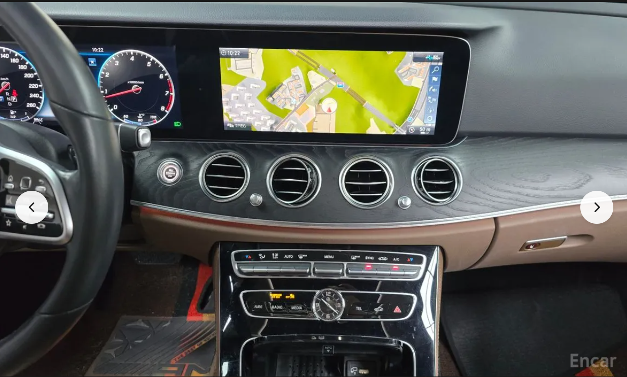 مرسيدس E-CLASS E300