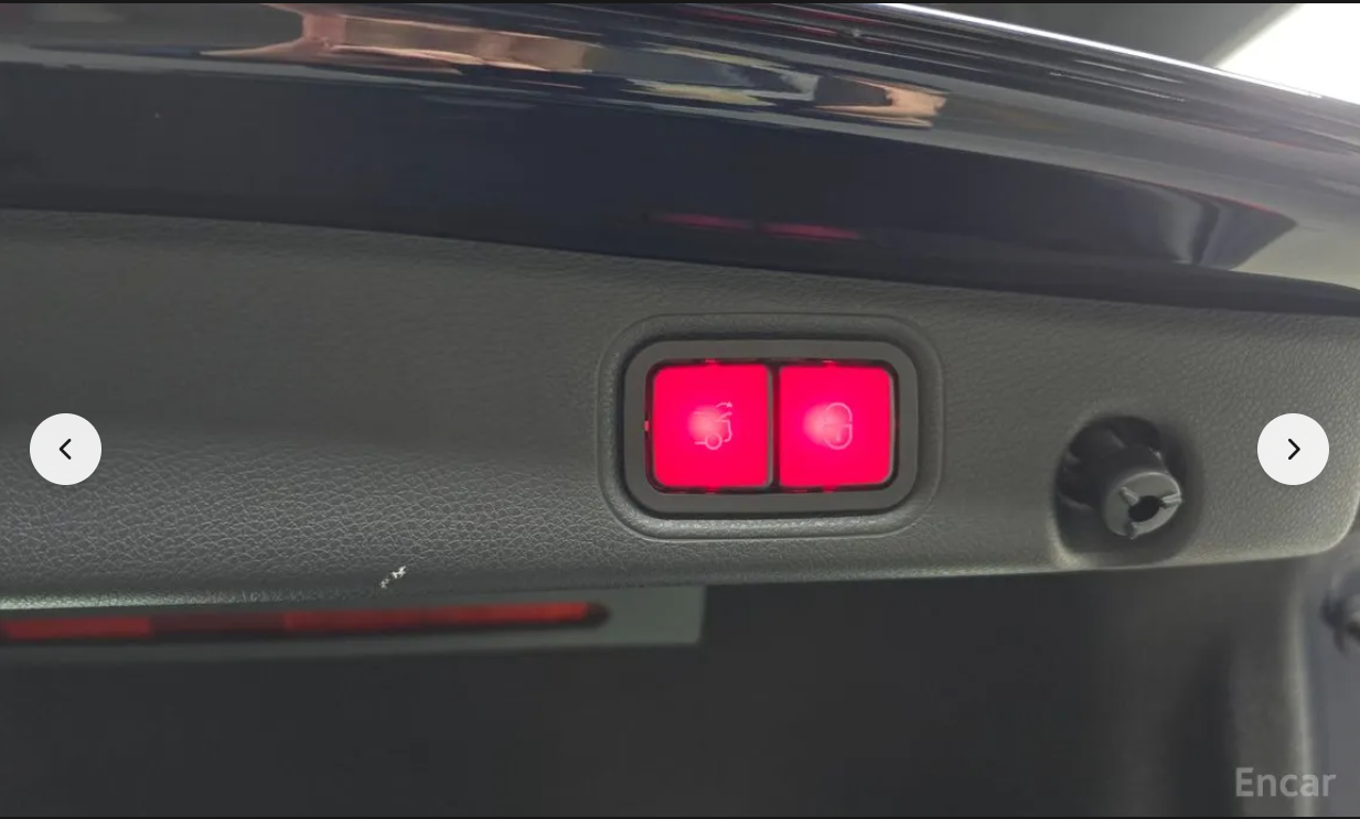 مرسيدس E-CLASS E300