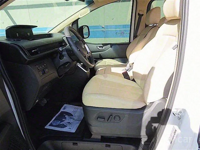 هيونداي ستاريا 11 راكب