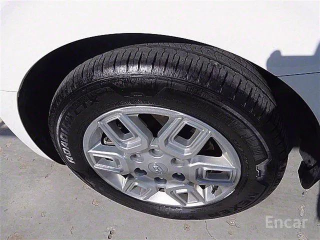 هيونداي ستاريا 11 راكب