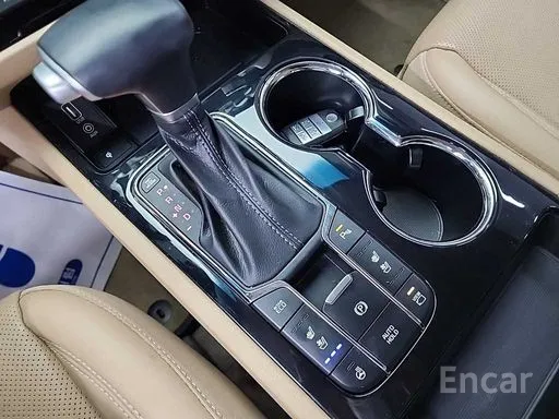 كيا كارنفال 9 راكب