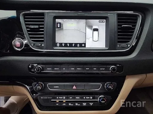 كيا كارنفال 9 راكب