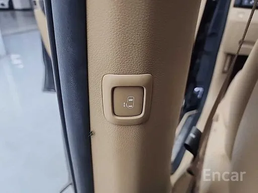 كيا كارنفال 9 راكب